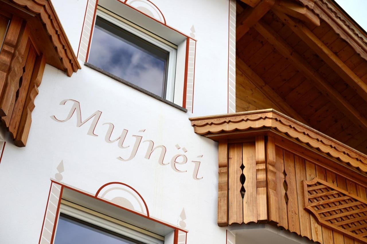 Apartments Mujnei Santa Cristina Val Gardena Luaran gambar